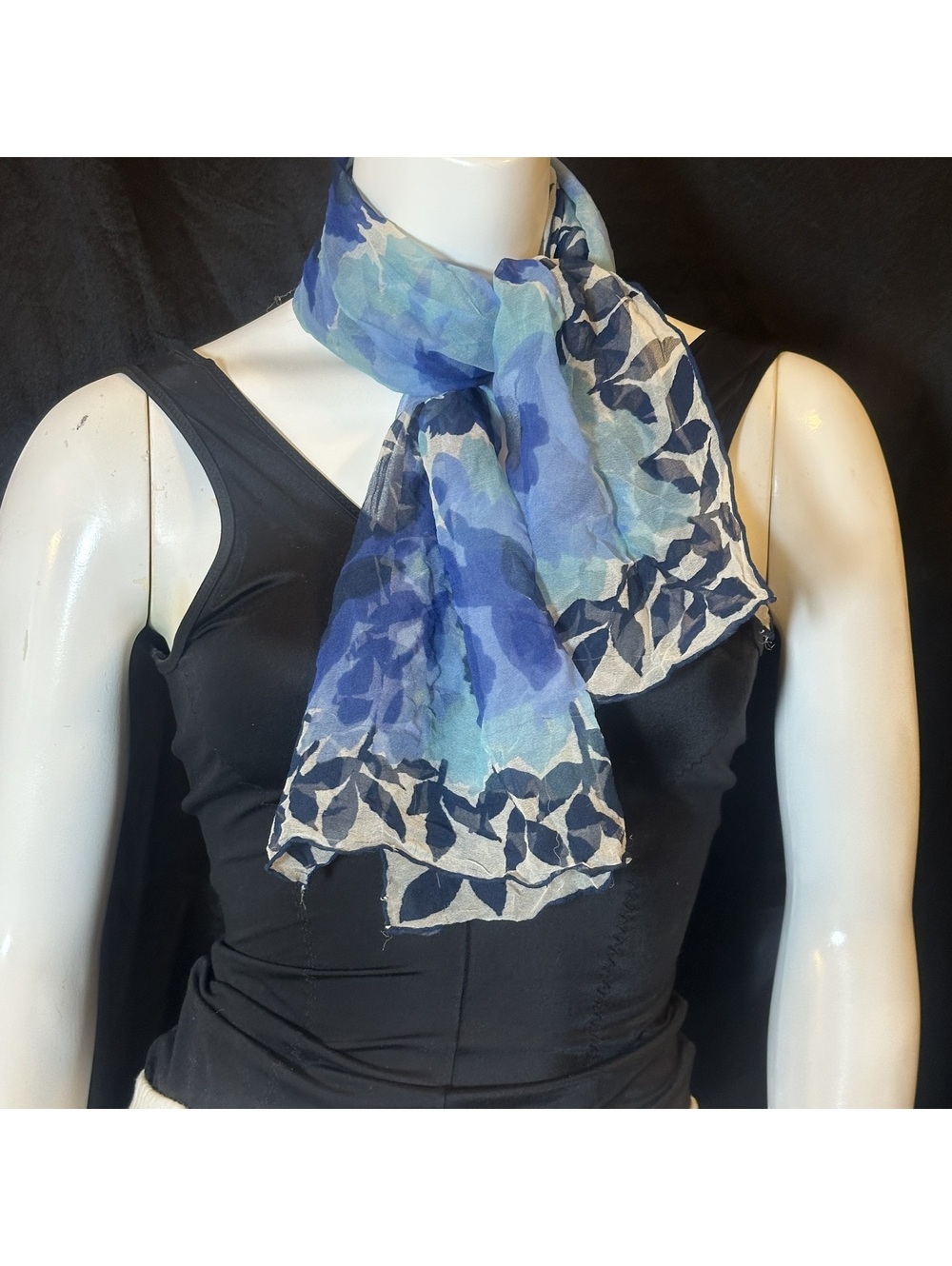 Vintage Lightweight Blue Floral Pattern Scarf with Navy Leaf Border